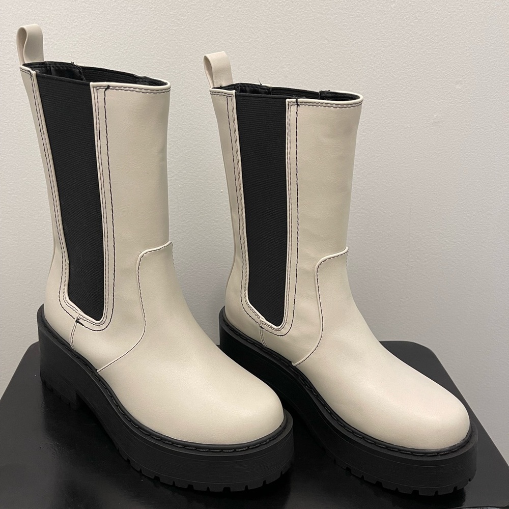 Portal Soda Boots